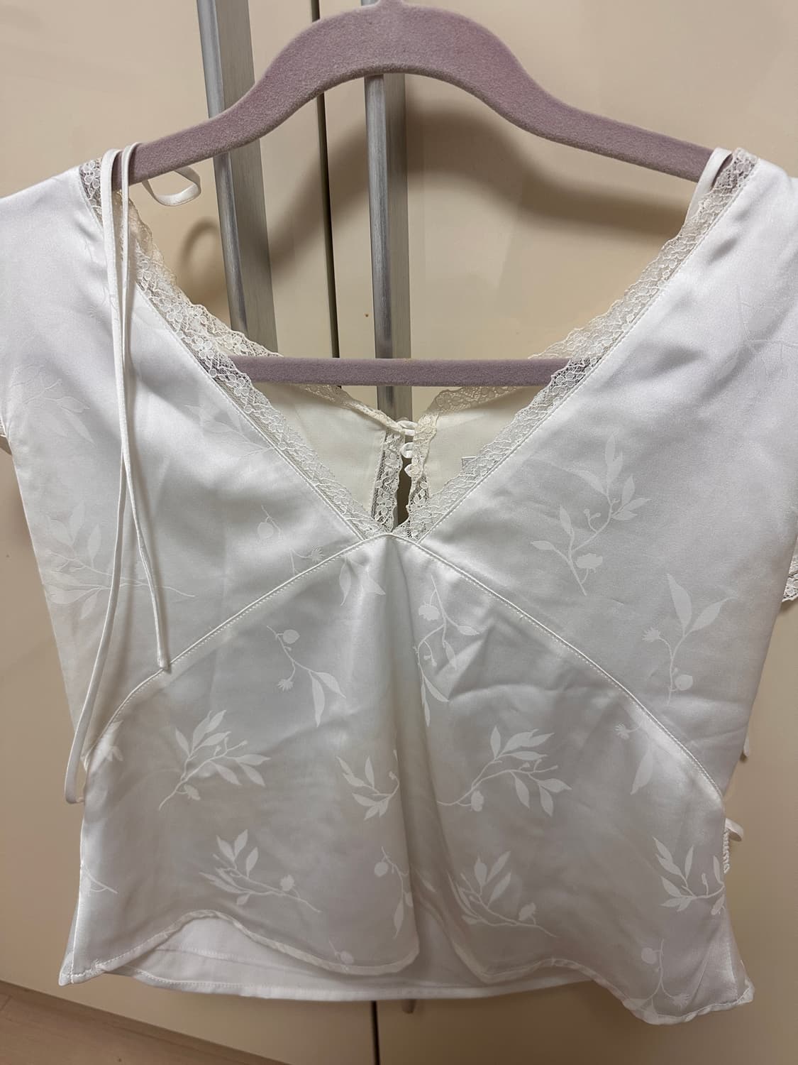 글로니 줄스 블라우스 상품이미지2