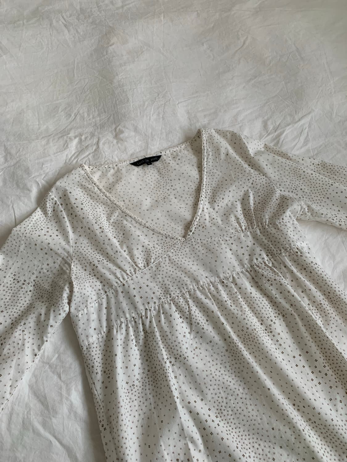 화이트 픽셀 블라우스 상품이미지2