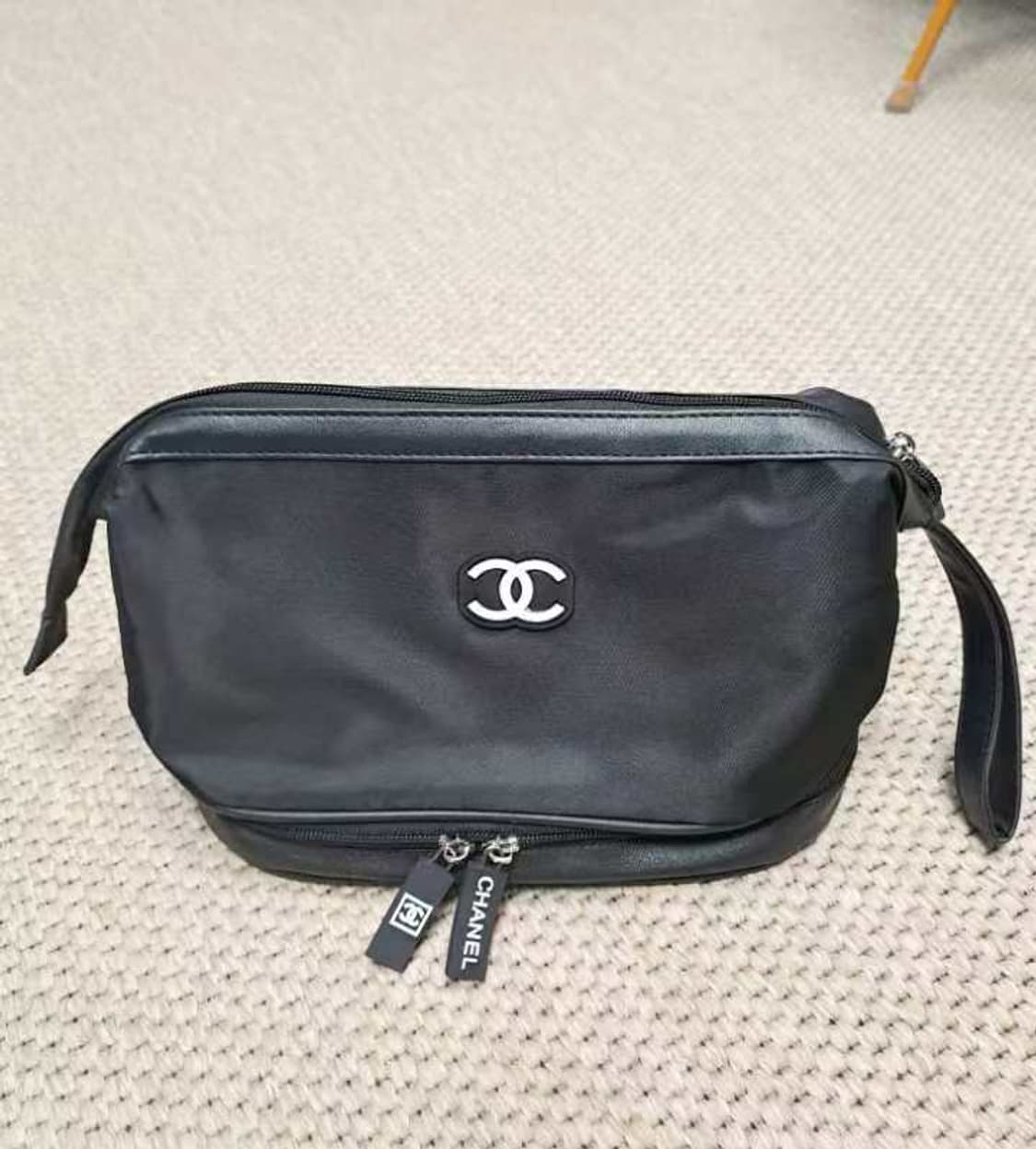 샤넬 2층 방수 파우치 상품이미지3