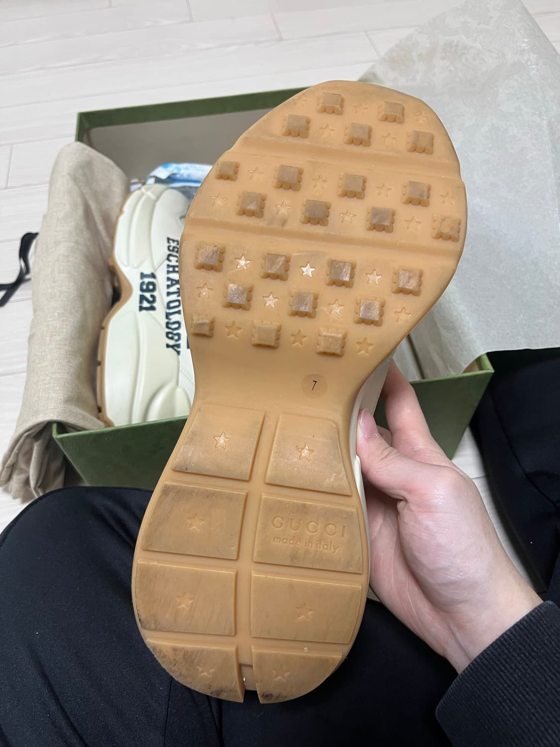 구찌 롸이톤 25 스니커즈  상품이미지10