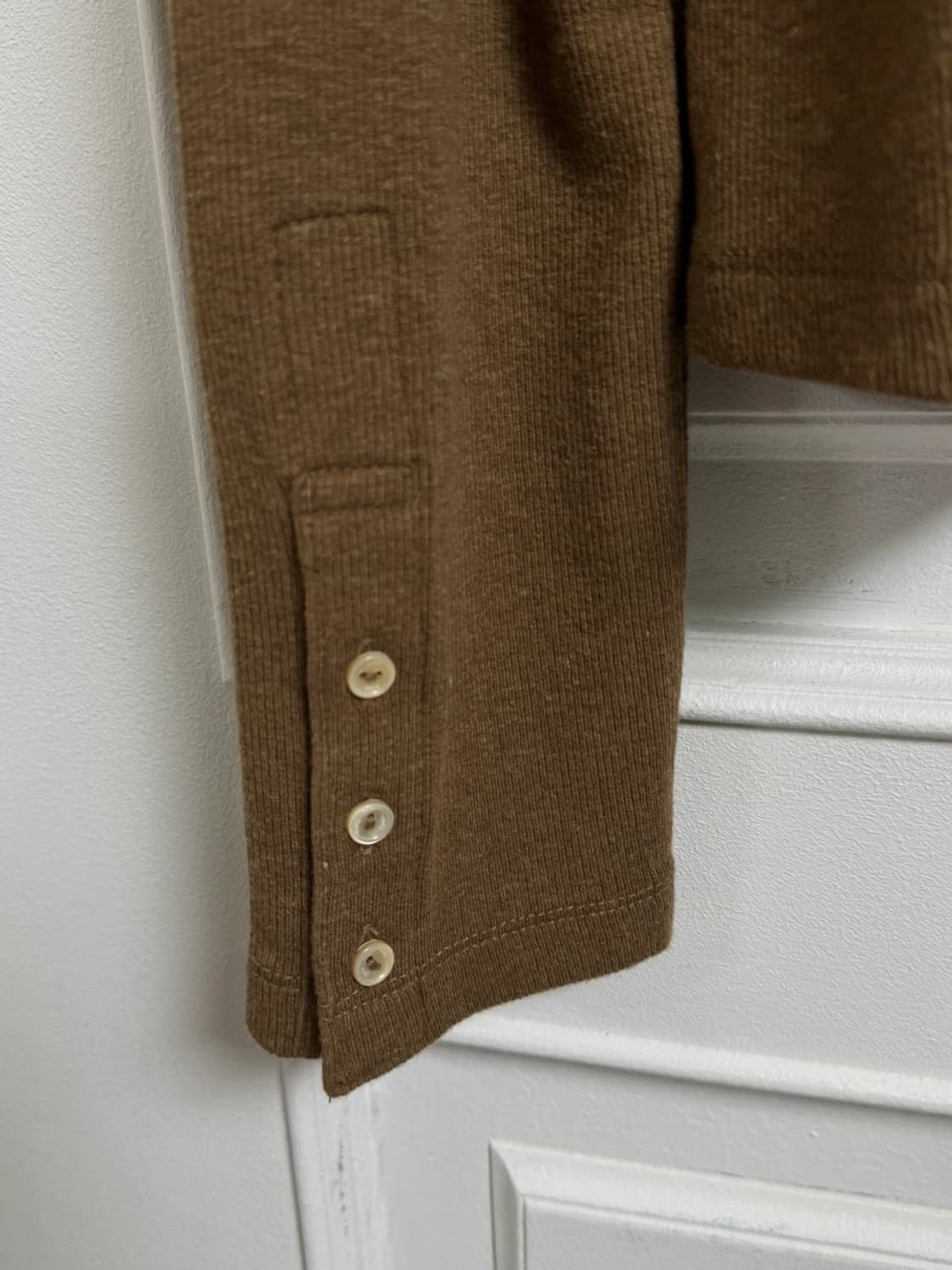 유메르 아스티 립 가디건 모카브라운 (78000원) 상품이미지9