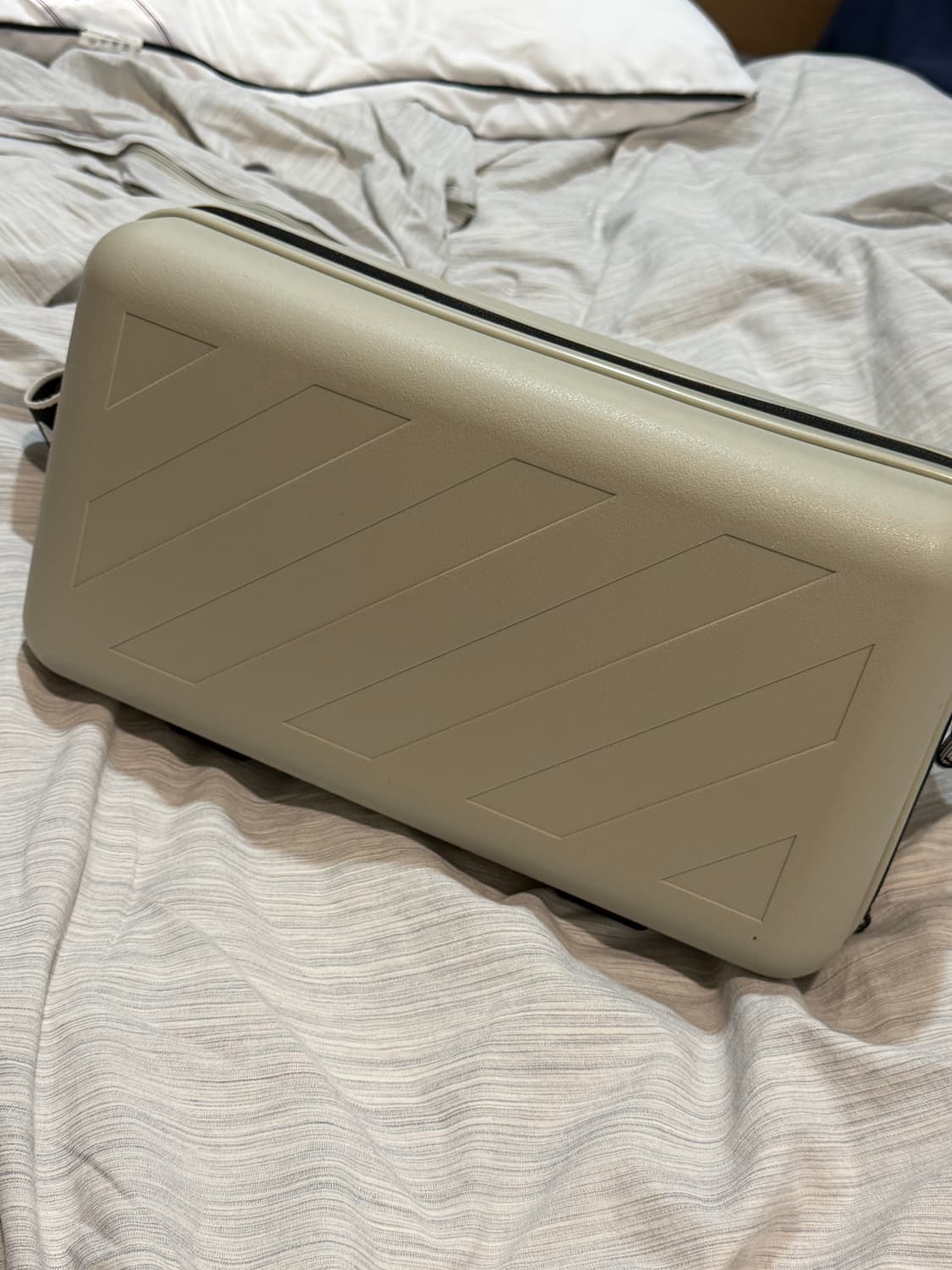 오프화이트 아모레퍼시픽 프로텍션 박스 상품이미지3