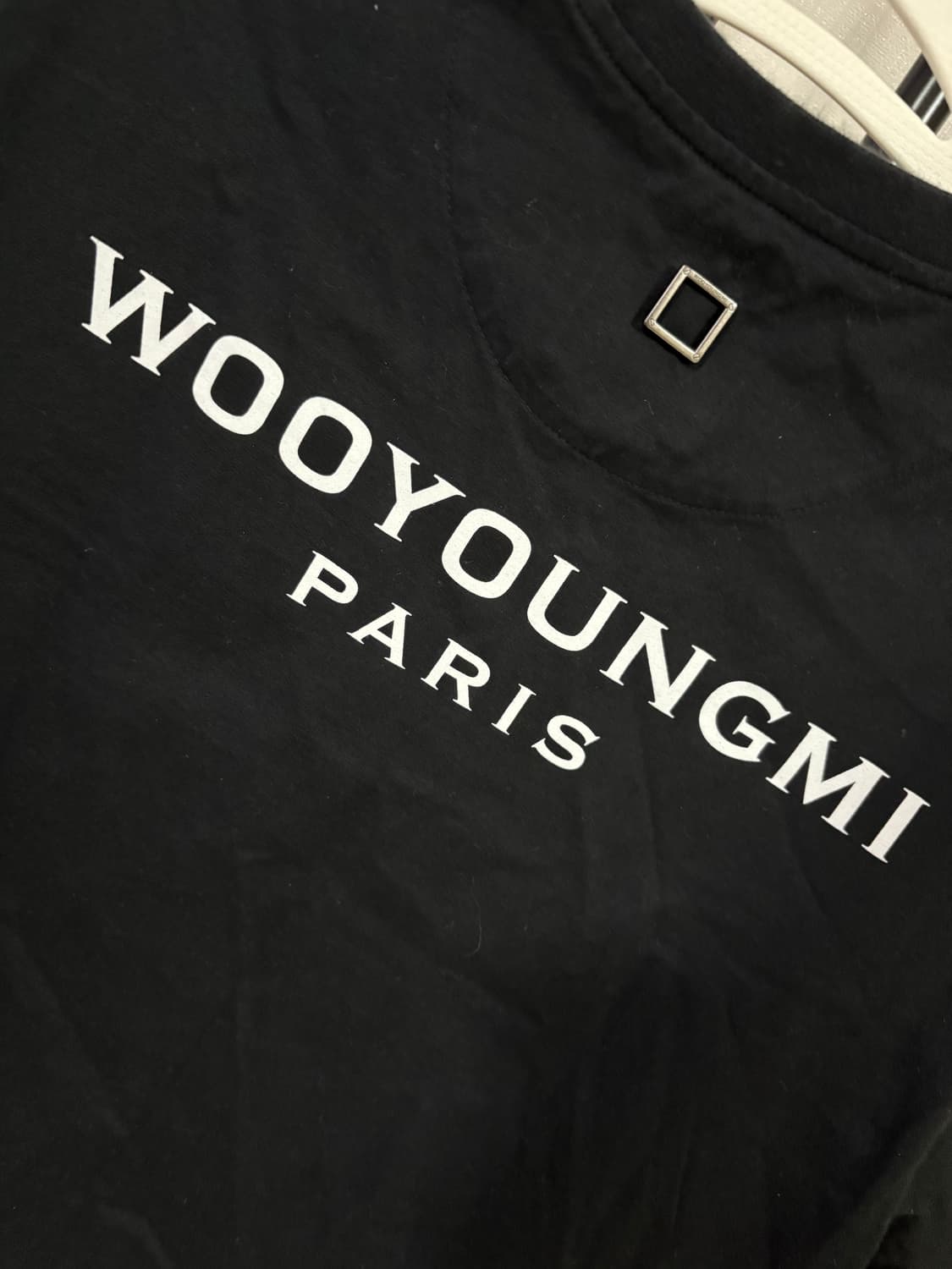 우영미 백로고 반팔 블랙 상품이미지4