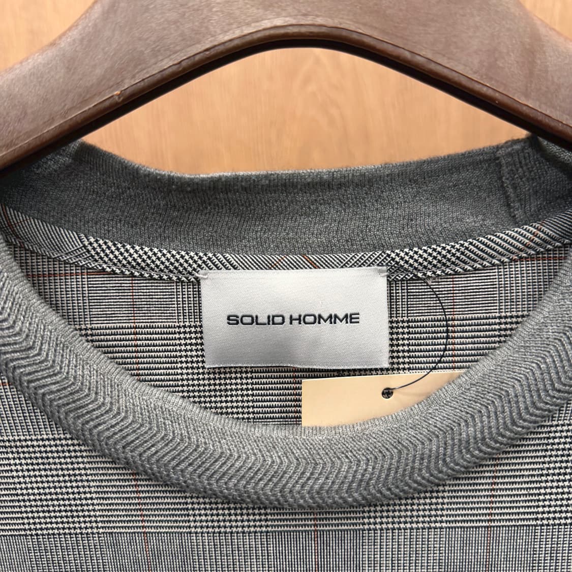 솔리드옴므 라운드넥 반팔 티셔츠 글렌 체크 패턴 디테일 루즈핏 그레이 상품이미지7