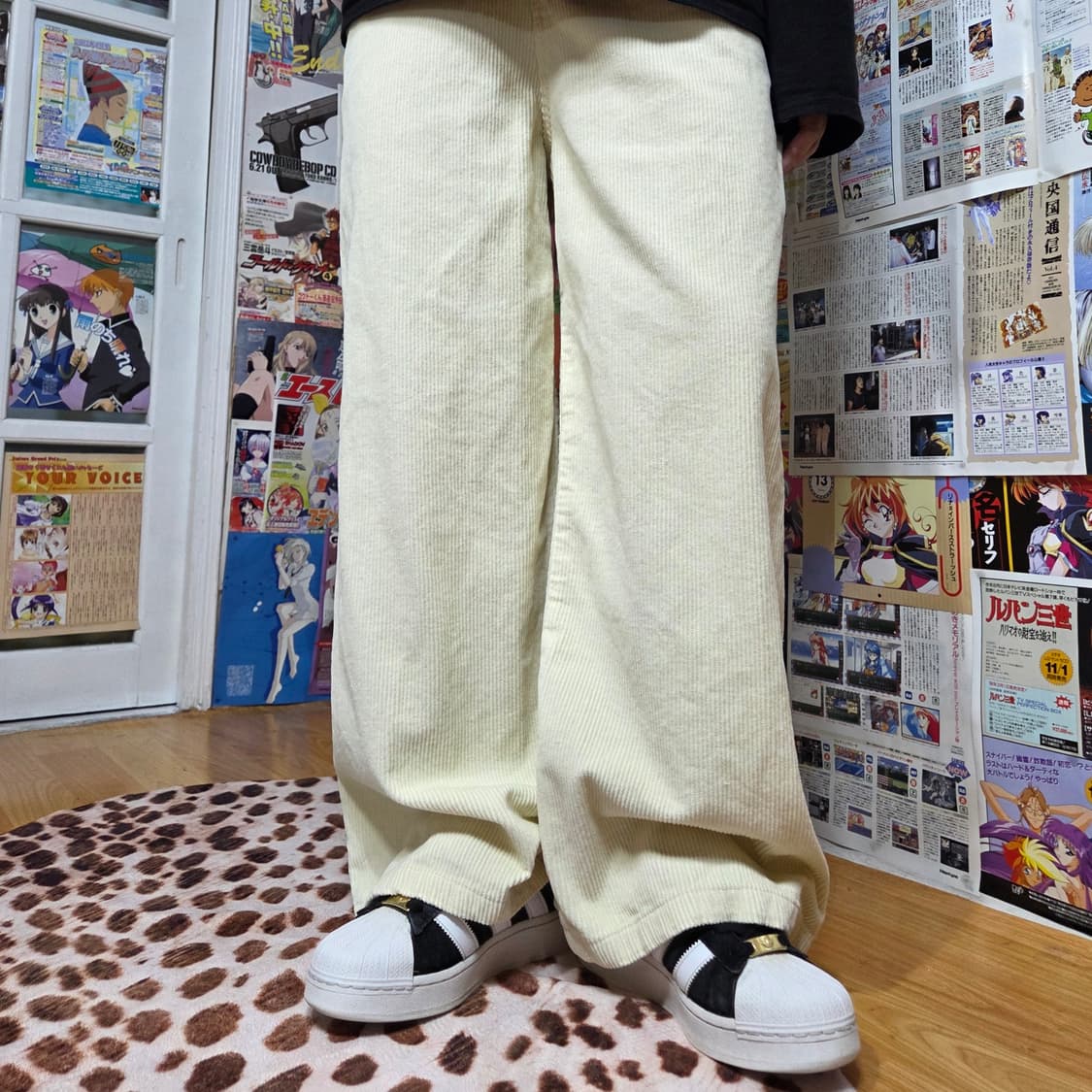 아이보리 투핀턱 코듀로이 와이드팬츠 상품이미지1