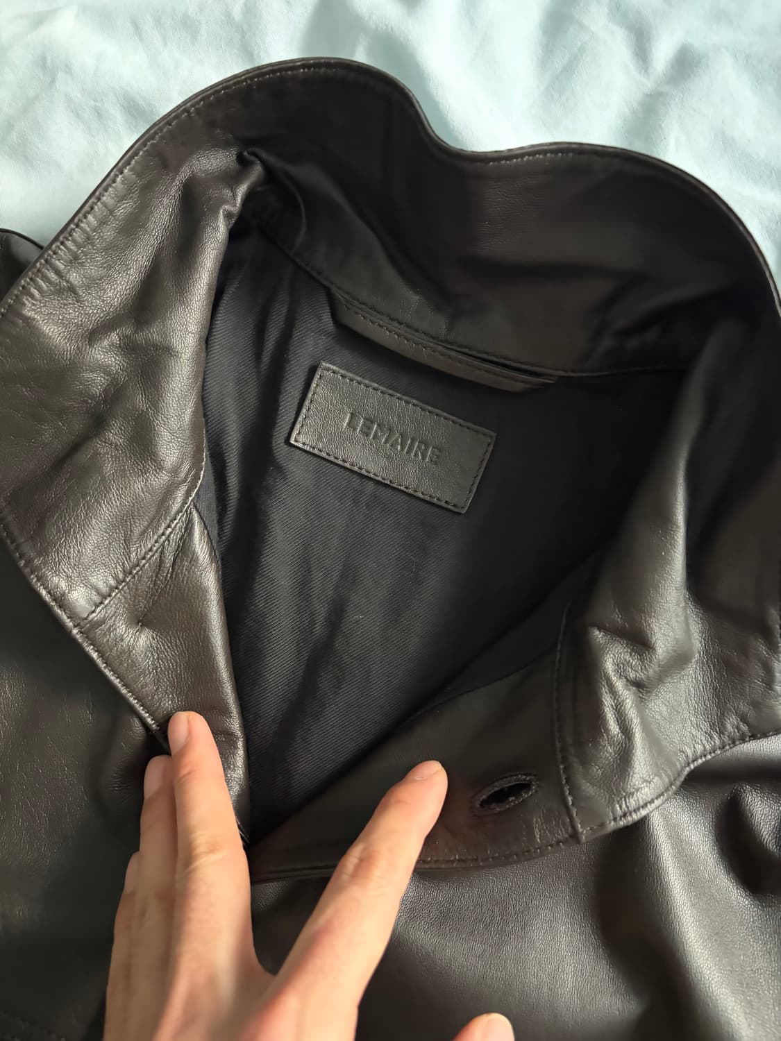 르메르 스탠드카라 레더셔츠자켓 상품이미지2