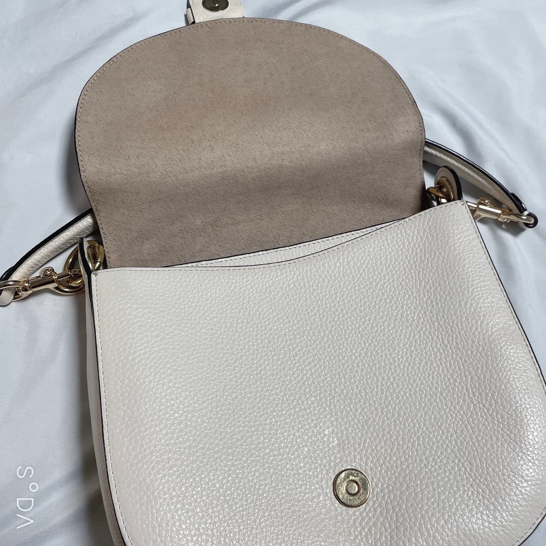 코치 아이보리 레더 숄더백 상품이미지7