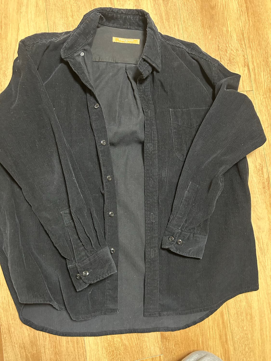 프리즘웍스 코듀로이 블랙셔츠 상품이미지1