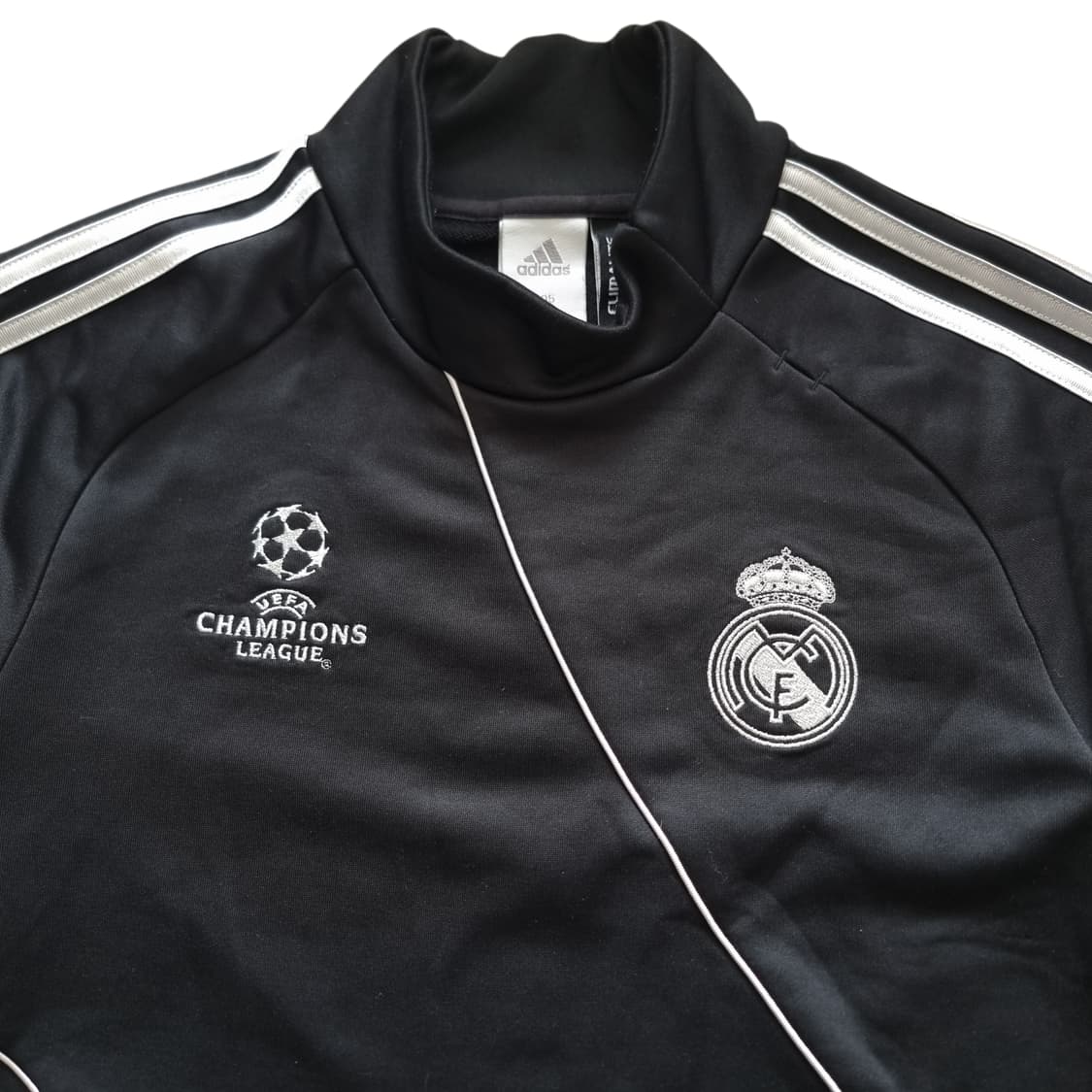 아디다스 레알마드리드 UEFA 챔피언스리그 트레이닝탑 95 상품이미지2