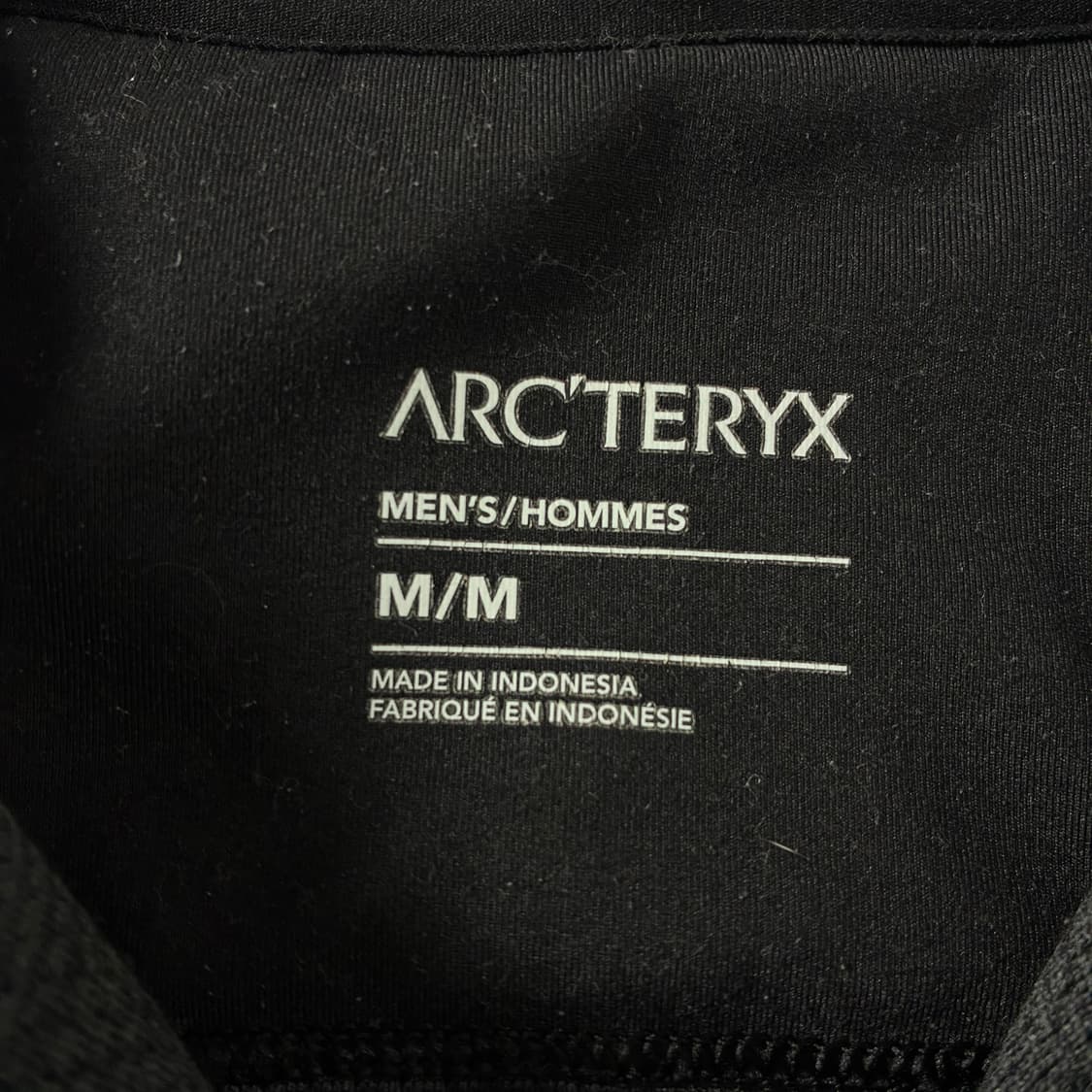 Arc'teryx  아크테릭스 커버트 차콜 반집업 후리스  상품이미지4