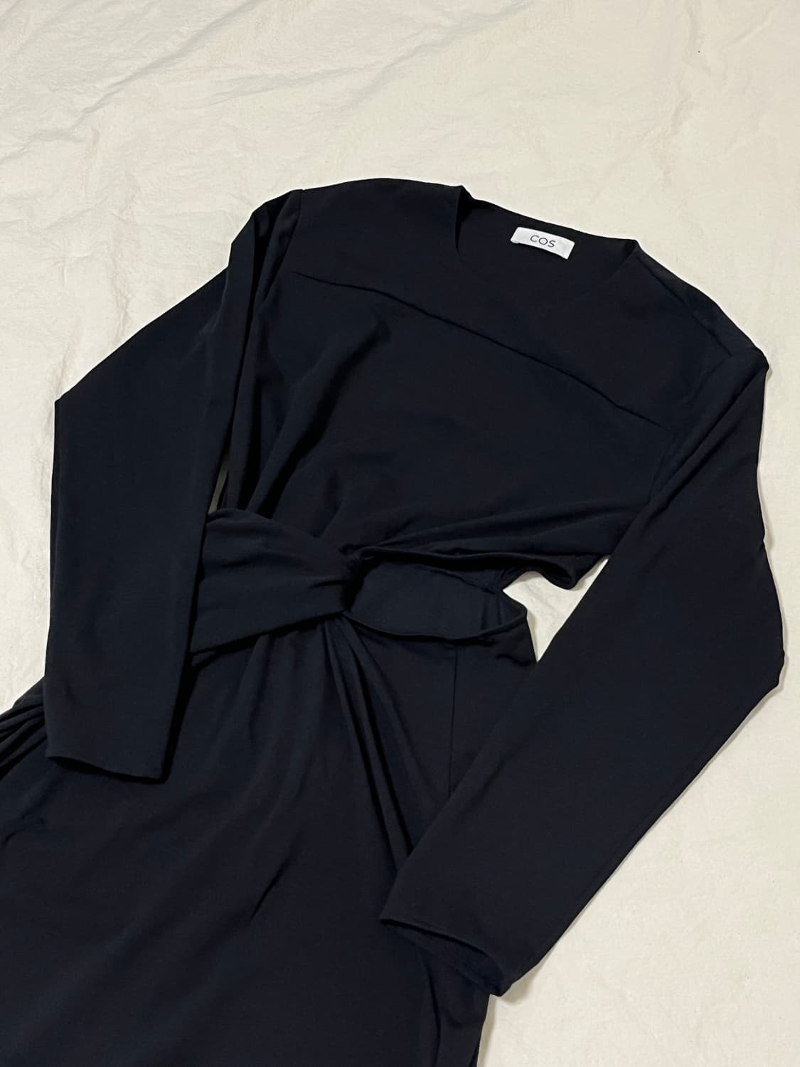 Cos 코스 컷아웃 미디 드레스 상품이미지4