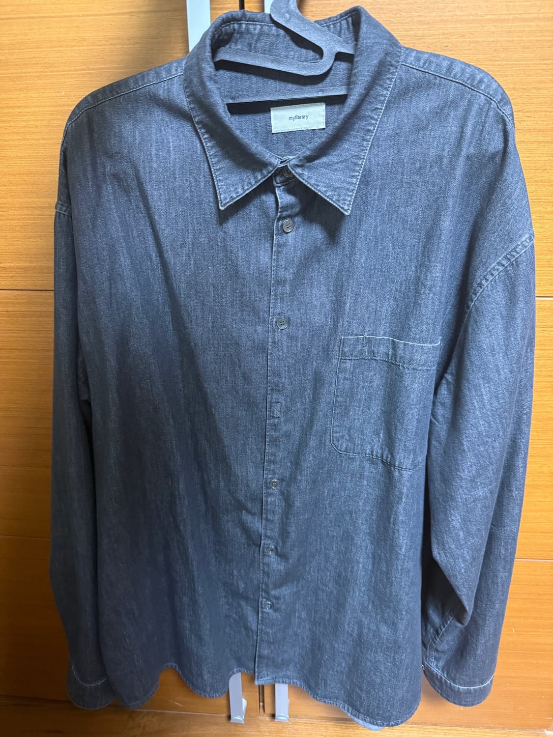 [L] 마이라이브러리 퓨어 데님 셔츠 Mid Gray 상품이미지2