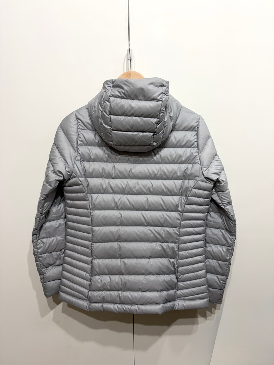 파타고니아 우먼즈 다운 스웨터 후디 자켓 상품이미지5