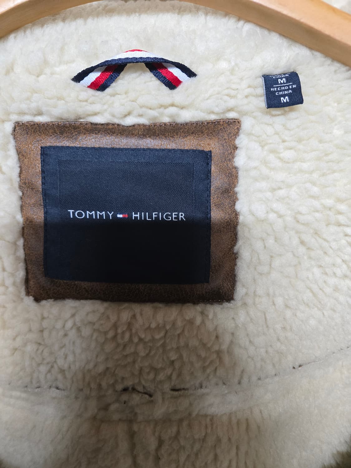 타미힐피거 페이크 레더 플리스 안감 무스탕자켓  M 상품이미지6