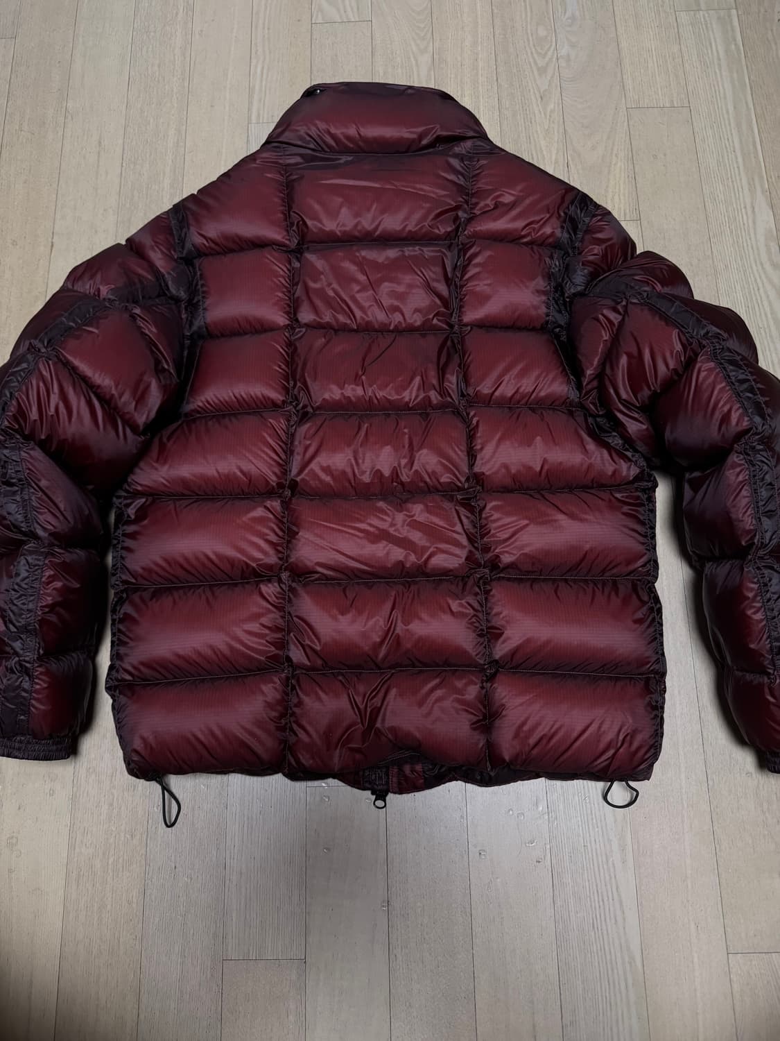 cp컴퍼니 dd쉘 버건디 m사이즈 23fw 새상품 급처 상품이미지2