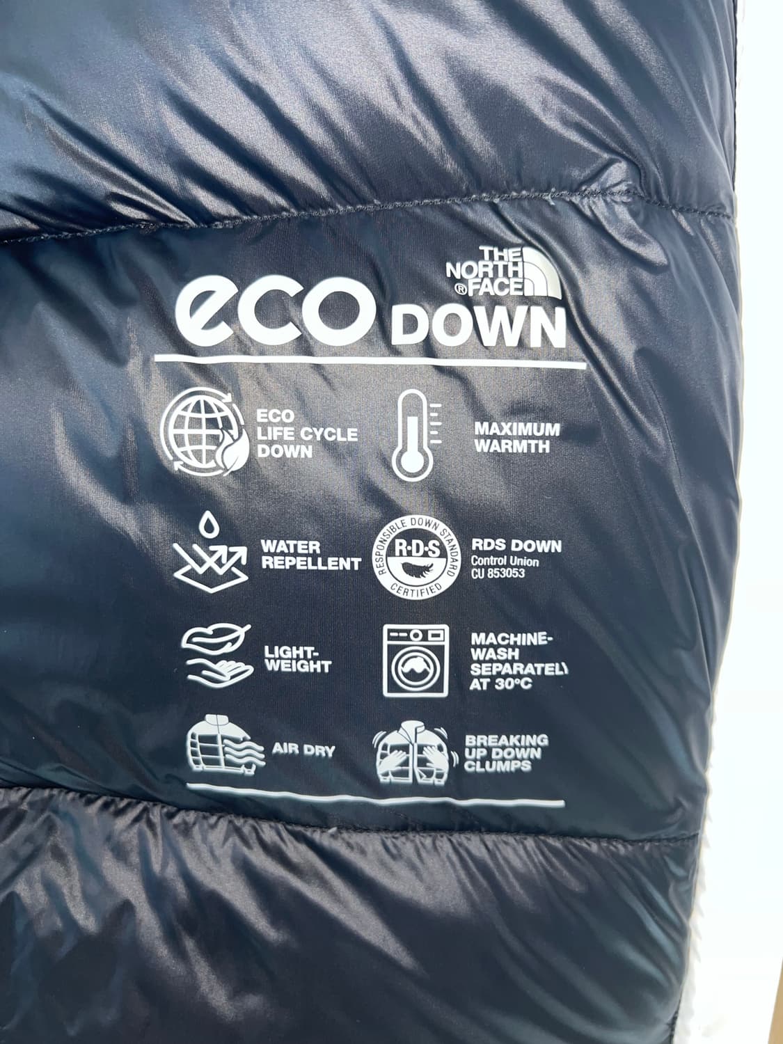 노스페이스 패딩 RDS dryvent 화이트 상품이미지7