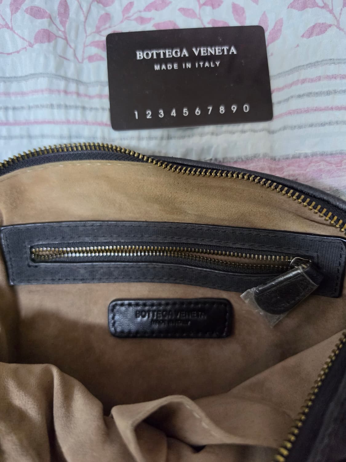 보테가베네타위빙크로스백 24/19센티  상품이미지4