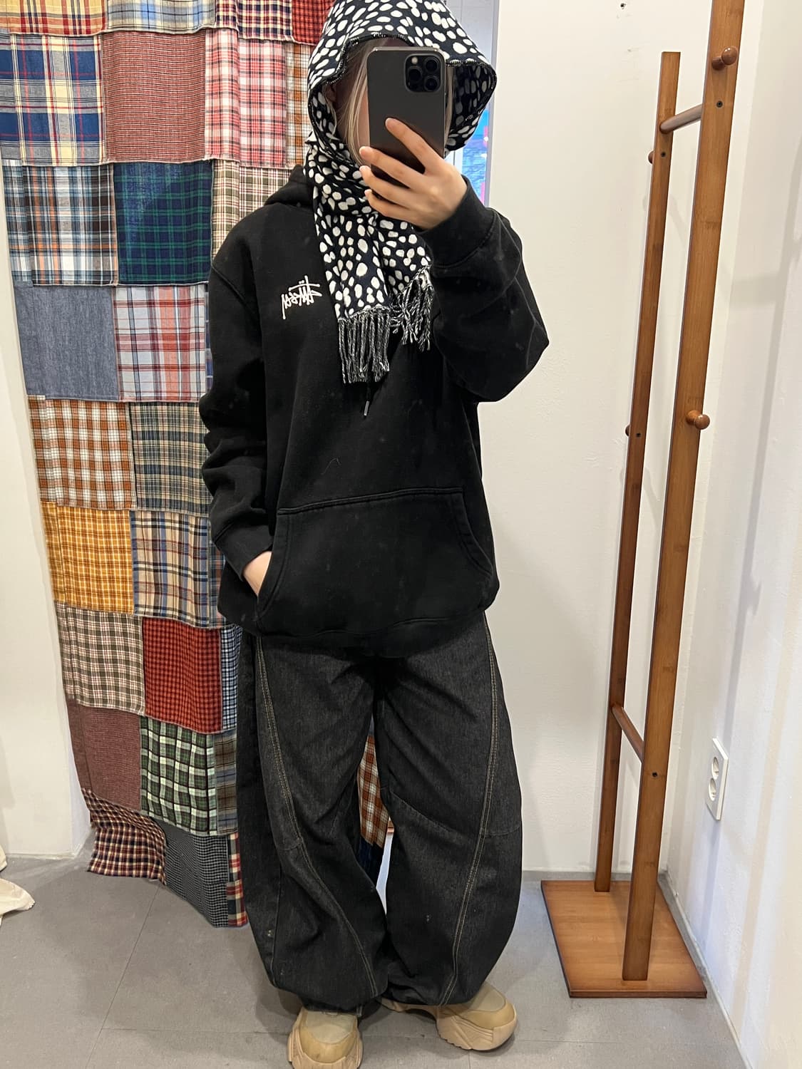 스투시 베이직 후드티 블랙 상품이미지2