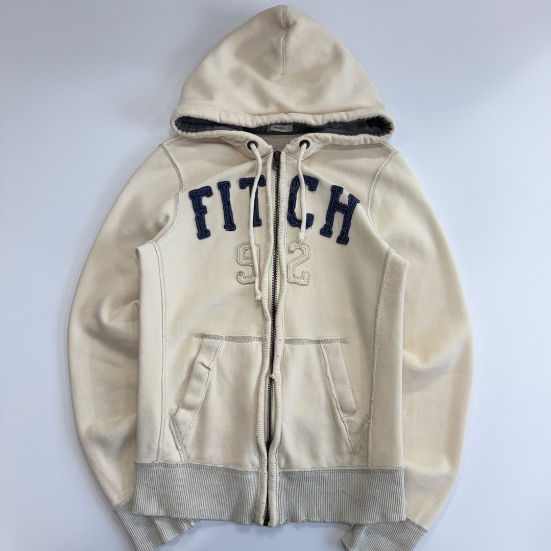 Abercrombie 아베크롬비 크림 화이트 자수 후드집업 상품이미지3