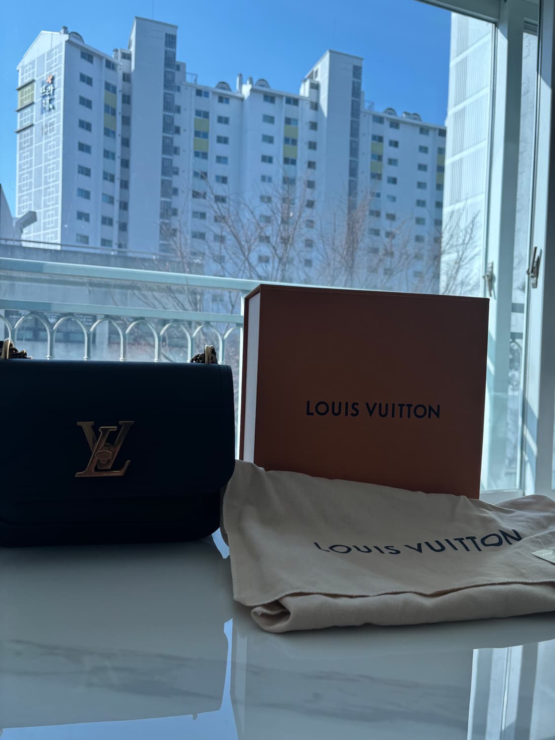 루이비통 락미체인 pm블랙 상품이미지1