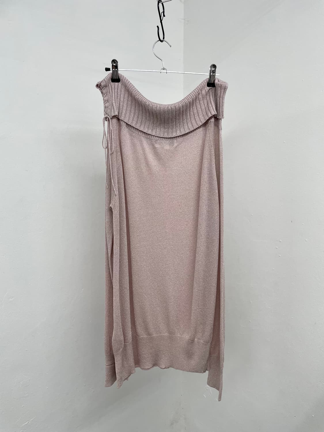 미쉘클랑 핑크 글리터 아일렛 오프숄더 니트 상품이미지4