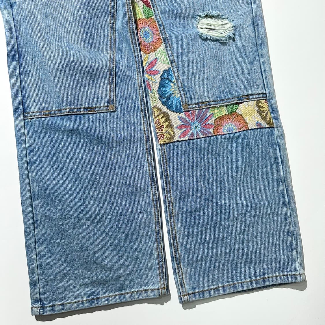 앤더슨벨 플로럴 패치워크 더블니 카펜터 데님 팬츠 상품이미지6