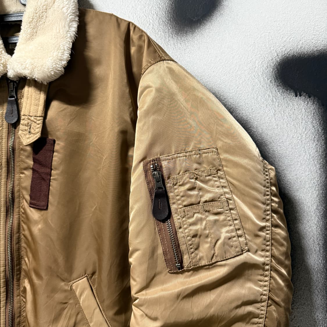 Moussy 마우지 컬러블럭 배색 퍼 카라 B15 플라이트 봄버 자켓 상품이미지5