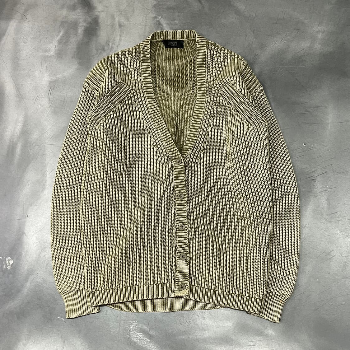  디젤 워시드 니트 가디건 y15423 상품이미지1