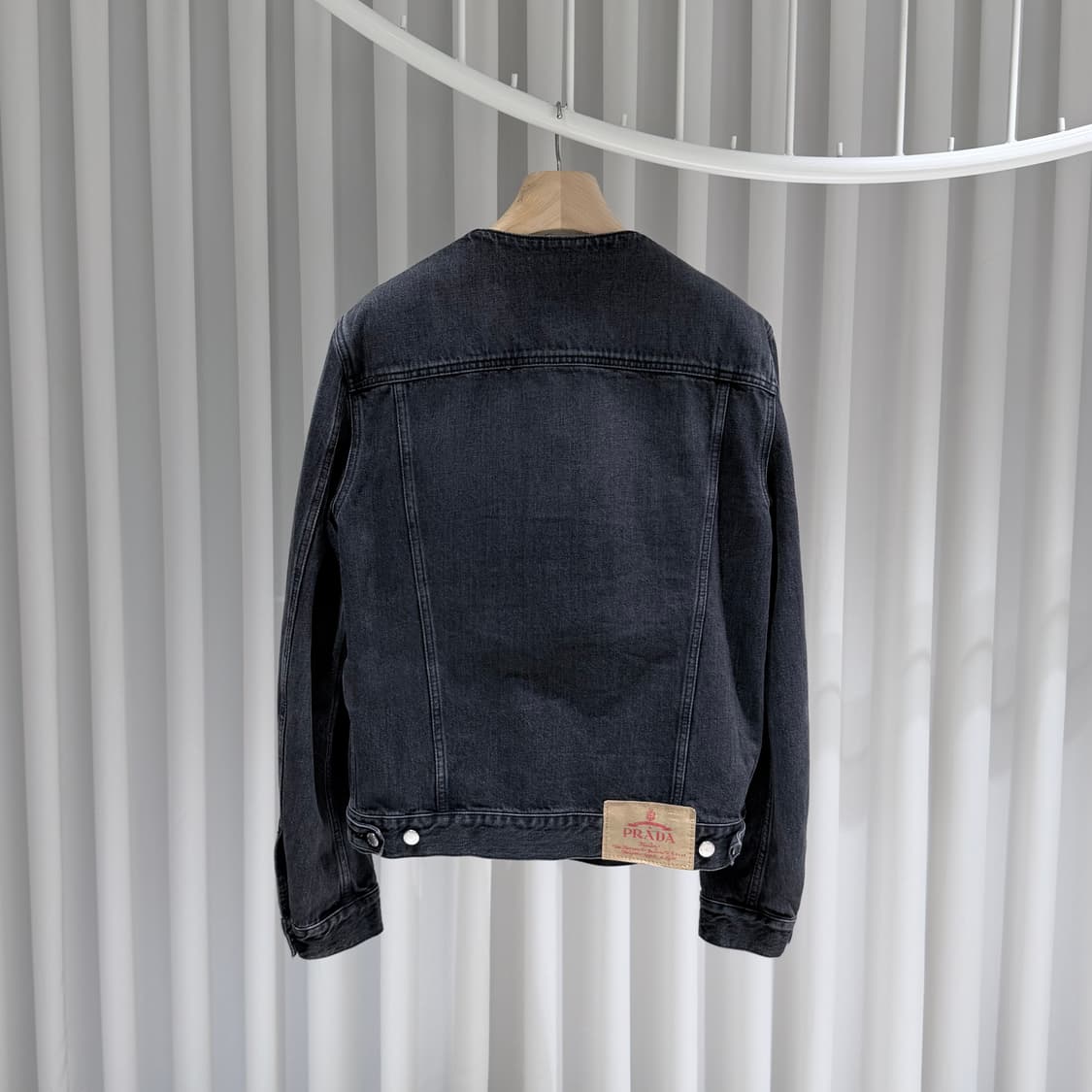 (A+/L) / 프라다 삼각로고 카라리스 데님 블루종봄버 자켓 상품이미지6