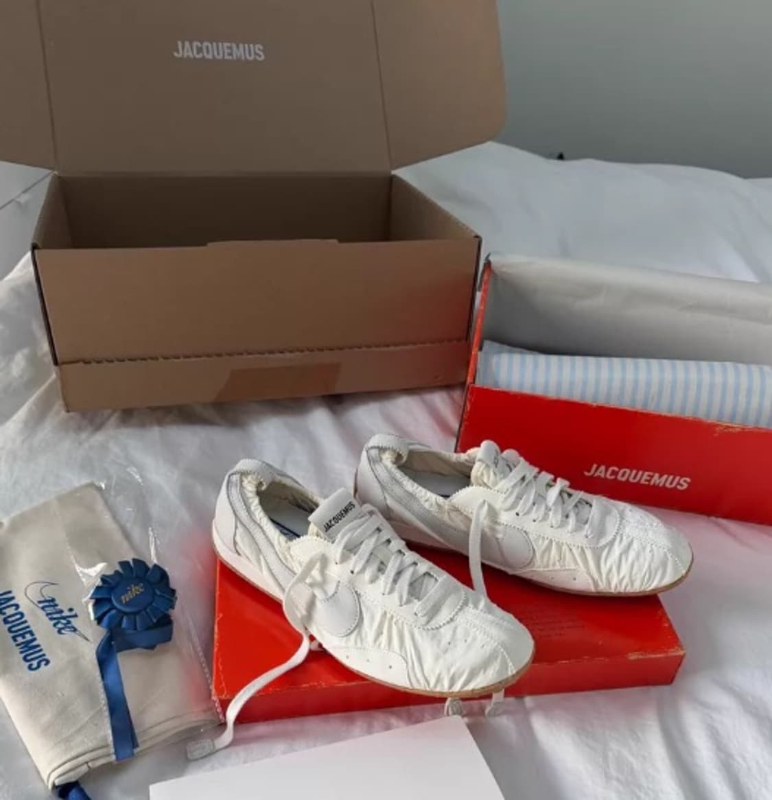 나이키 x 자크뮈스 문 슈 SP 소프트 펄 세일 250MM 39 상품이미지1