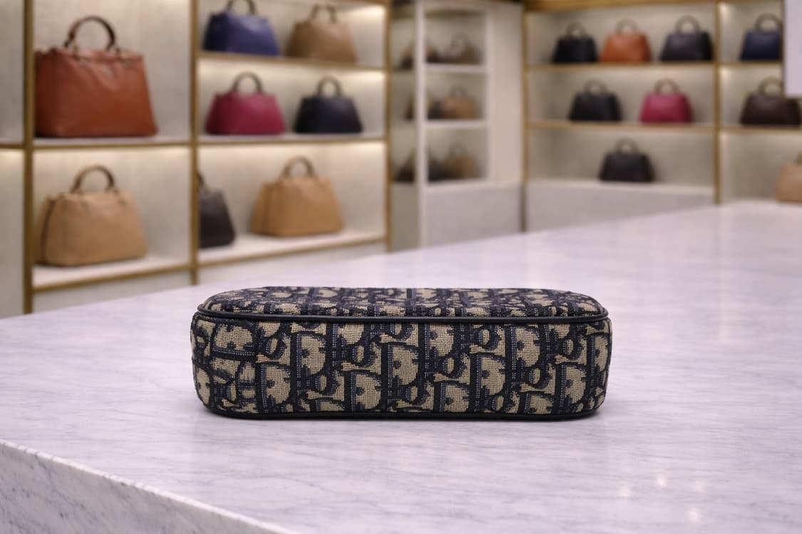 [S급] 디올 사파리 디올 오블리크 자카드 스트랩백 미니 판매합니다!!! 상품이미지3