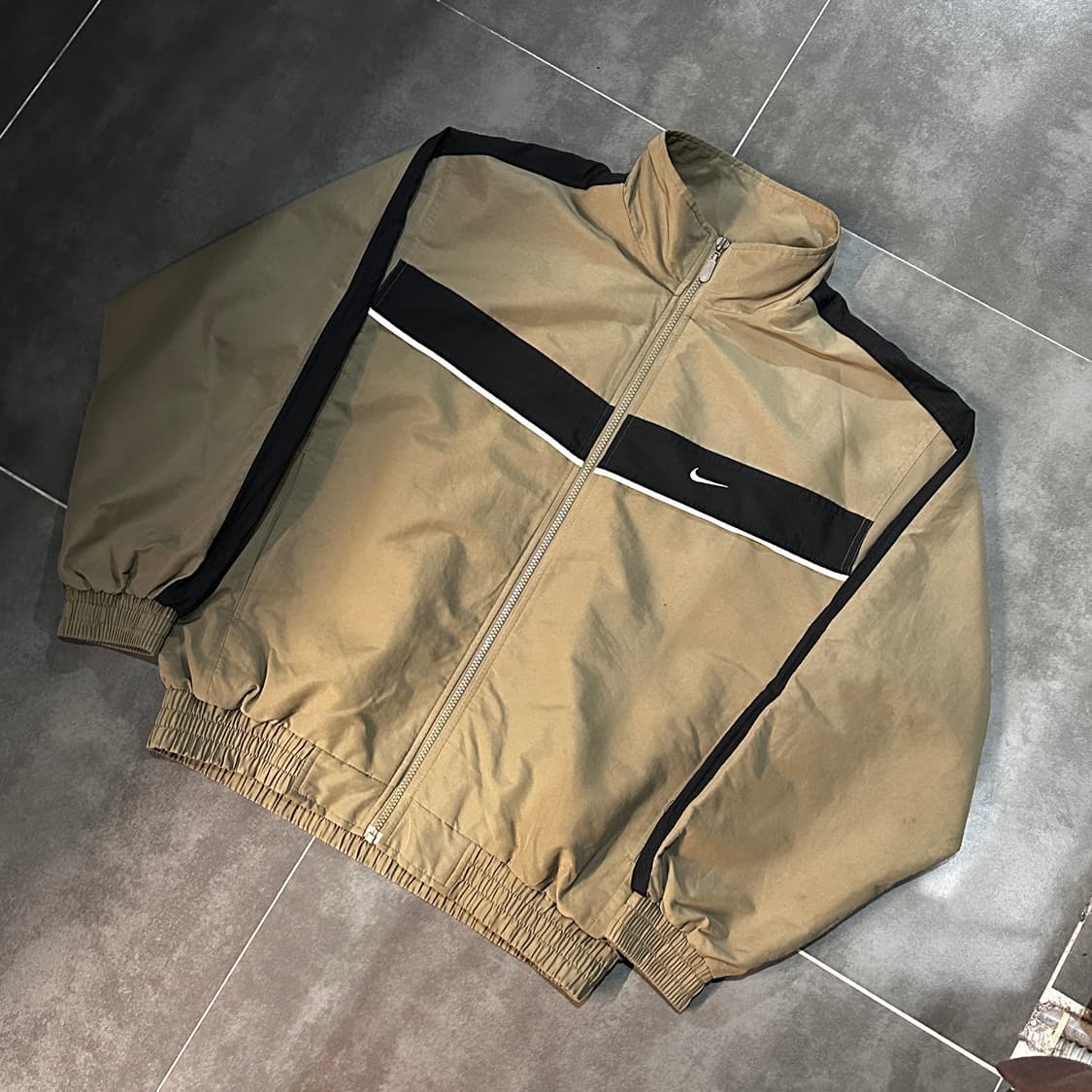 나이키 베이지 코튼 바람막이 상품이미지1