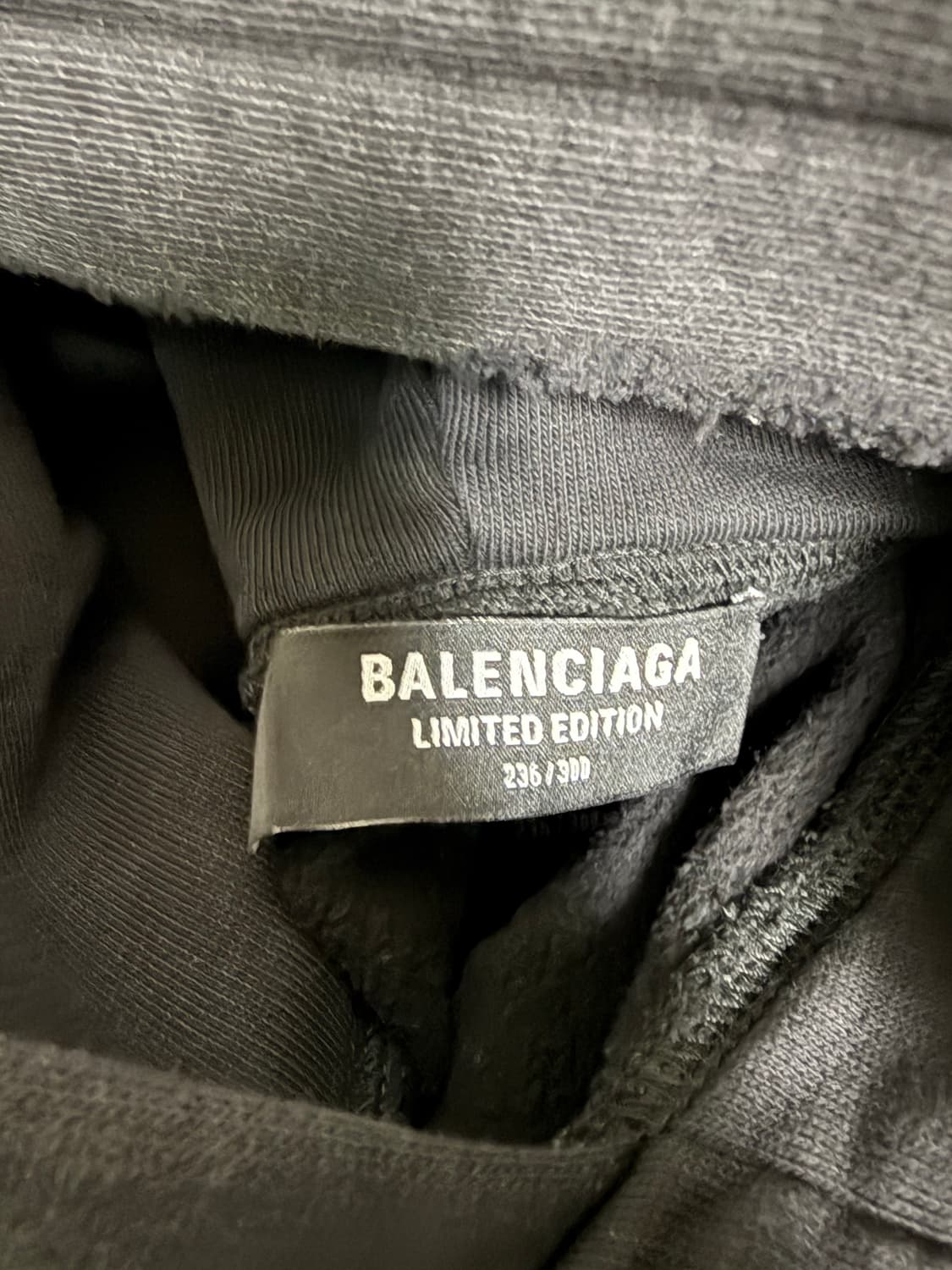 발렌시아가 람슈타인 S 사이즈 황금사이즈 상태굳 (300개한정판) 상품이미지3