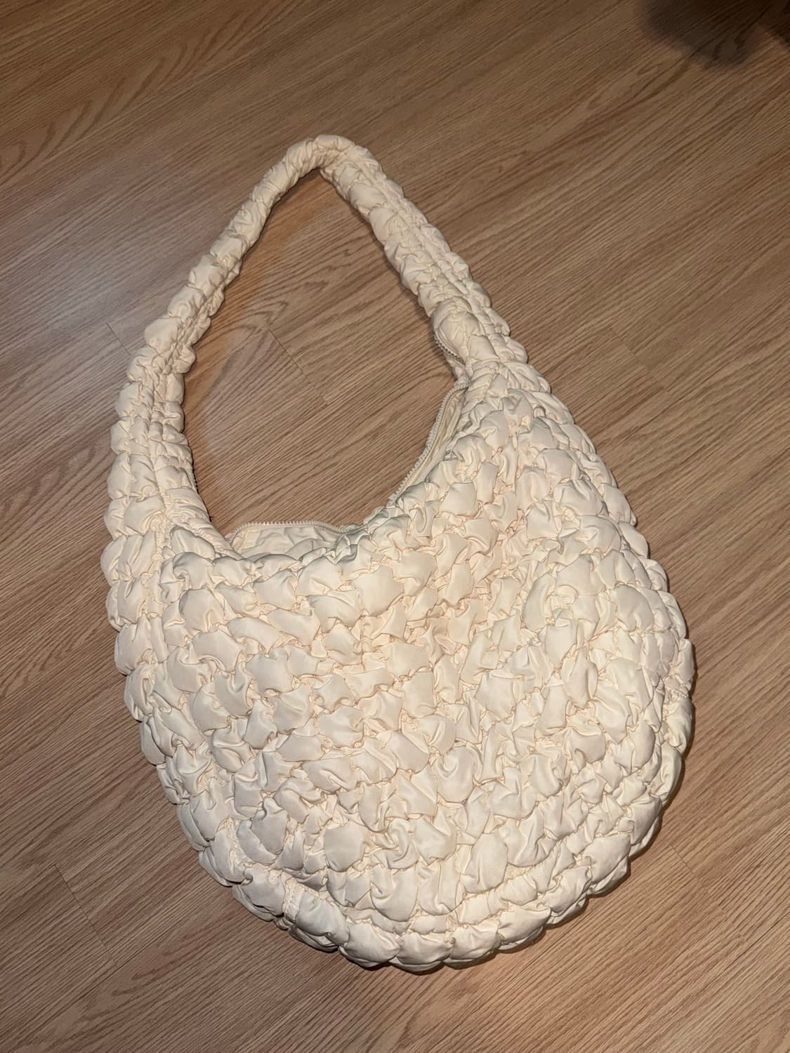 COS 코스 오버사이즈 구름백 아이보리 상품이미지2