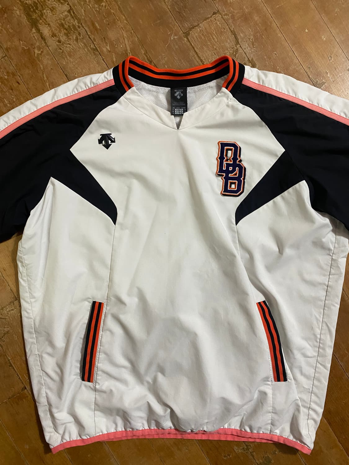 데상트 야구 바람막이 국내 105 상품이미지1