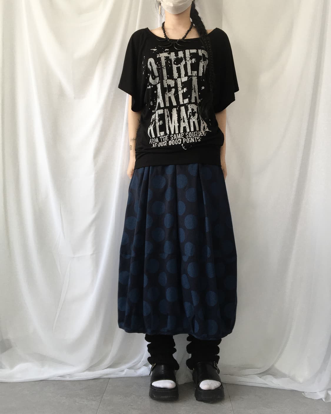 Lettering printing one shoulder t shirt 상품이미지1
