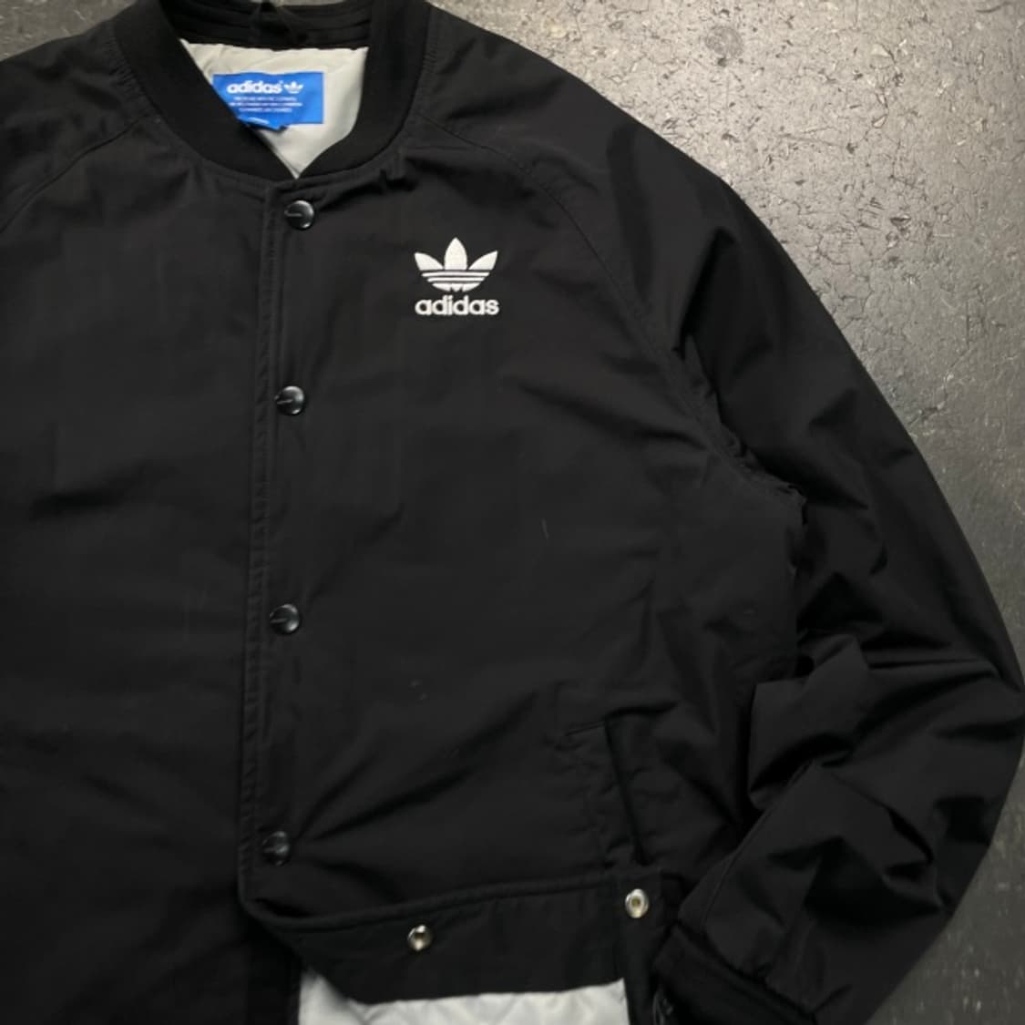 105 아디다스 엠브로이드 누빔 코치 자켓  상품이미지2