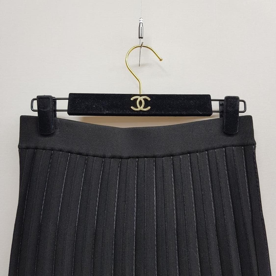 한섬 랑방 2022 플리츠 니트 롱 밴딩 스커트 M사이즈 상품이미지3