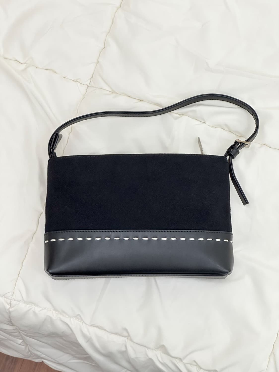 courreges / 꾸레쥬 블랙 스웨이드 미니 숄더백  상품이미지5