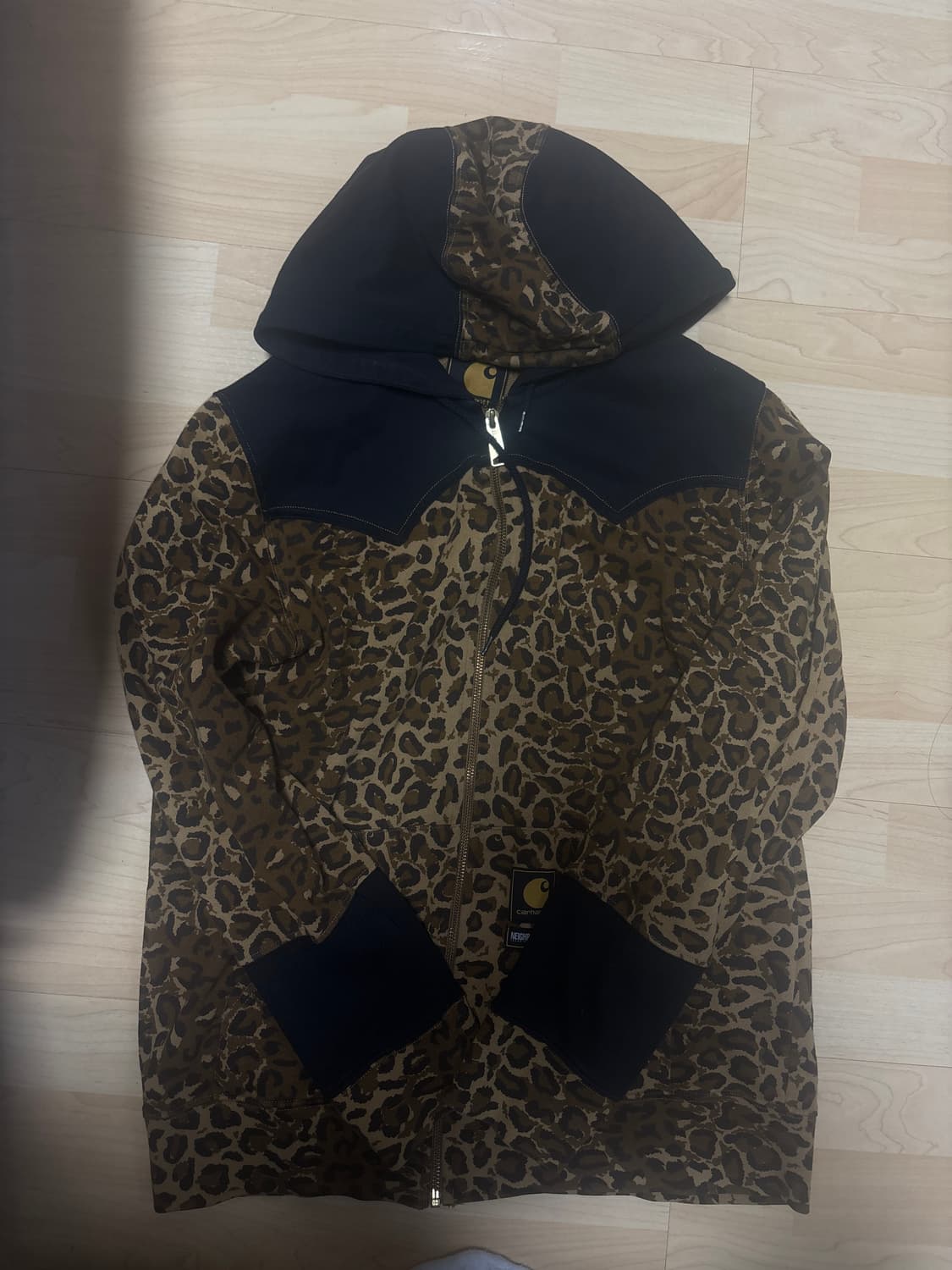 Carhartt WIPxNeighborhood 콜라보 레오파드 후드집업 상품이미지1
