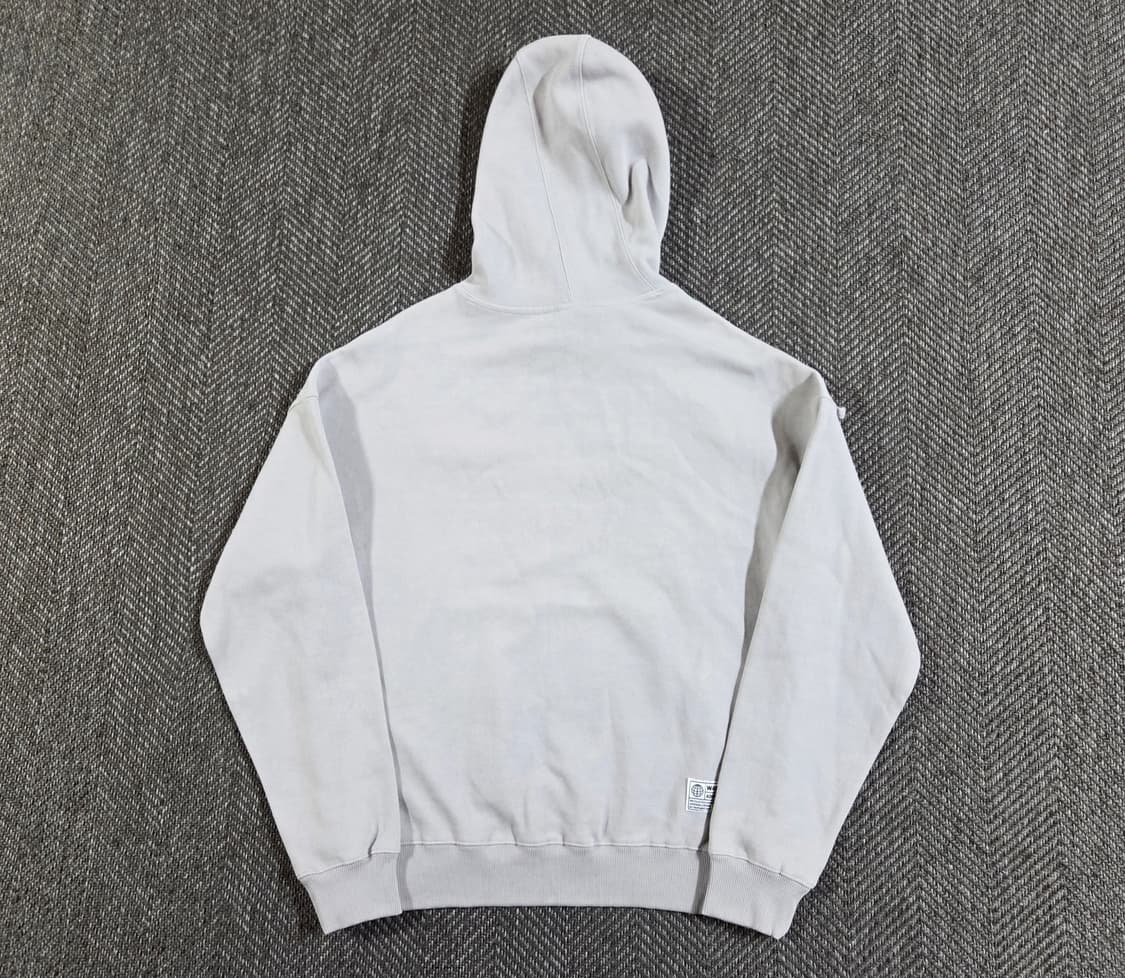 아더에러 리벳 라벨 후드티 상품이미지2