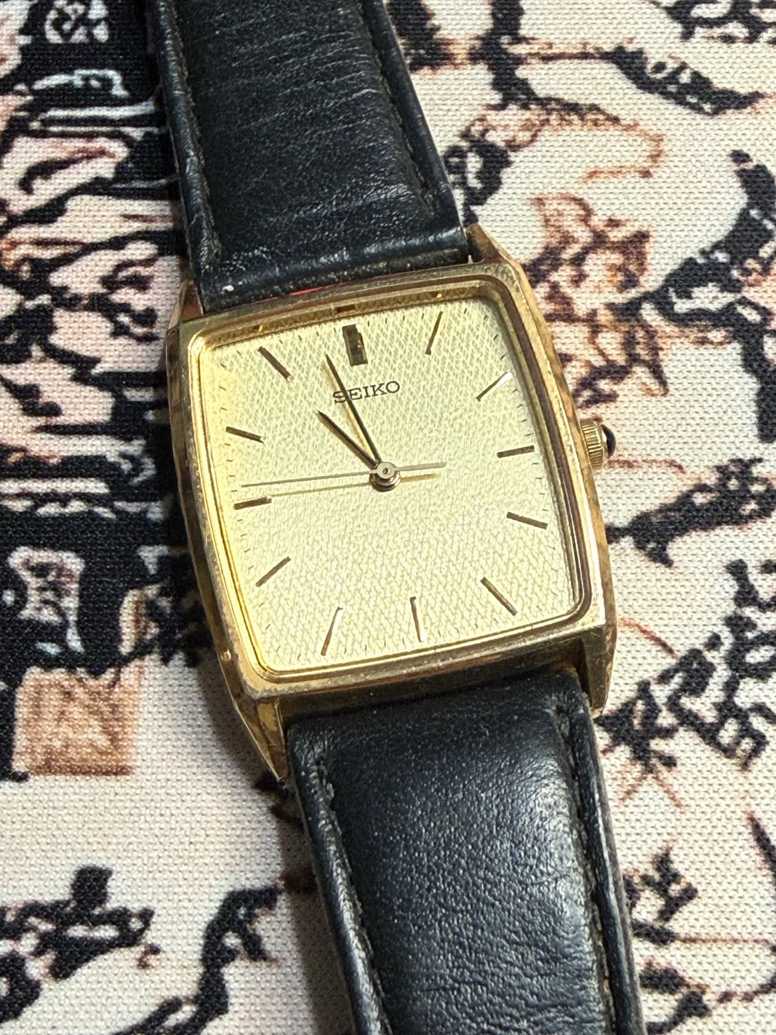 SEIKO 빈티지 쿼츠 시계 상품이미지2