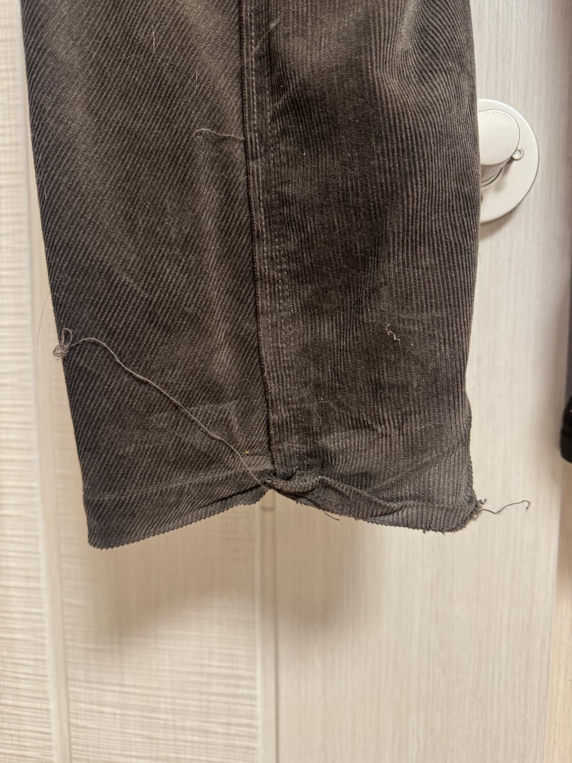 vujade liam misdirected corduroy jeans 상품이미지4