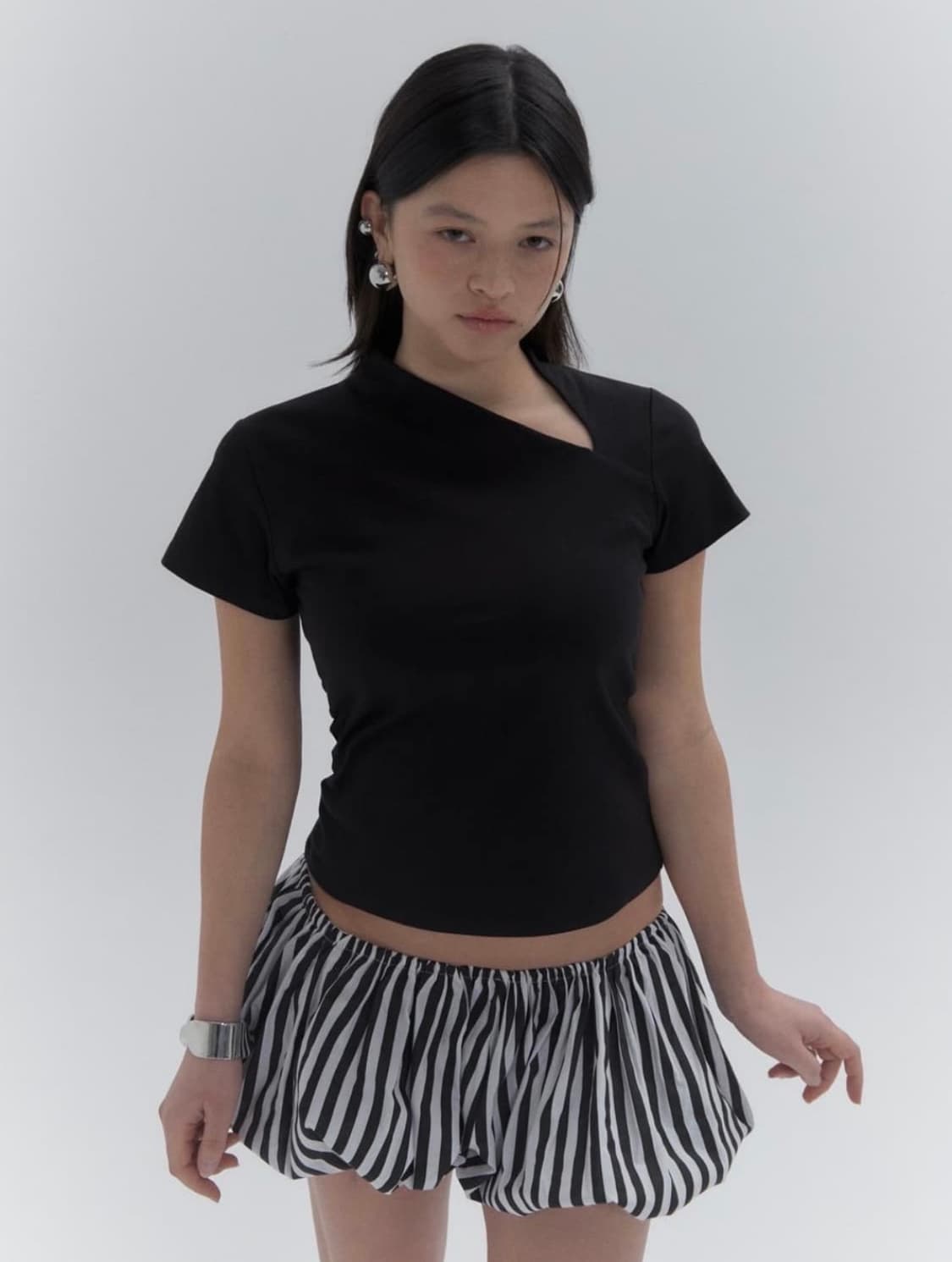 Kanari cutout tshirt 상품이미지1