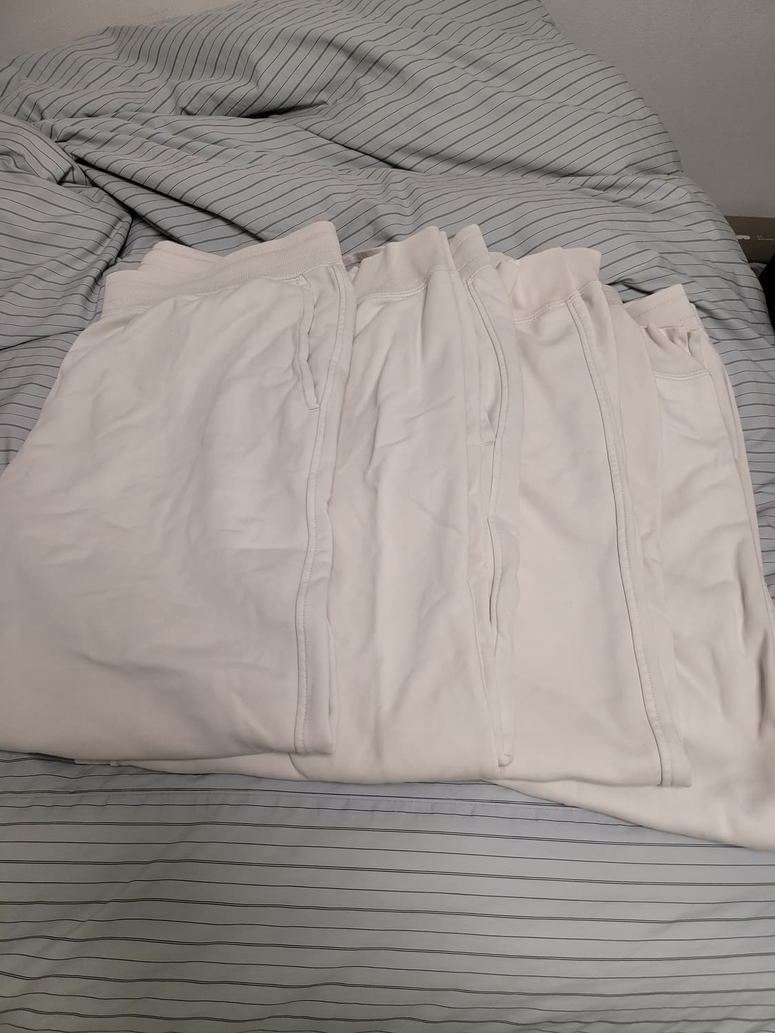 유니클로 스웨트 팬츠 3XL 사이즈 4장 일괄  상품이미지2