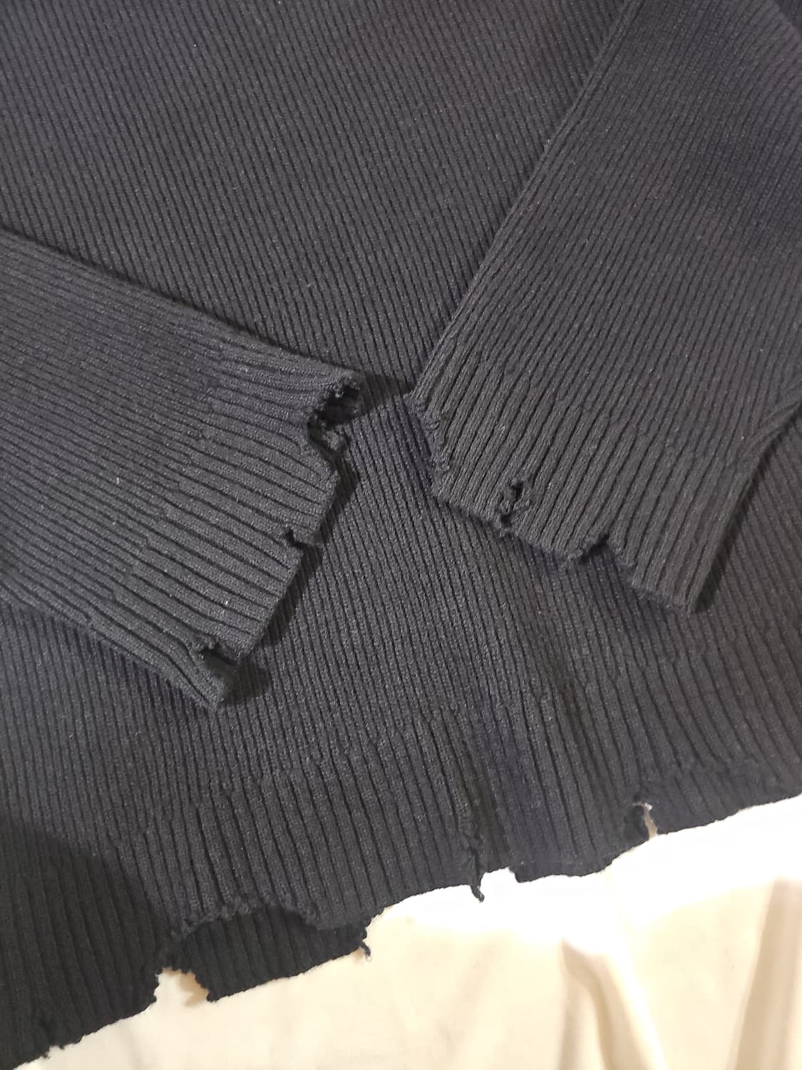 인스턴트펑크 디스트로이드 빈티지 데미지 컷팅 커팅 울 니트 상품이미지7