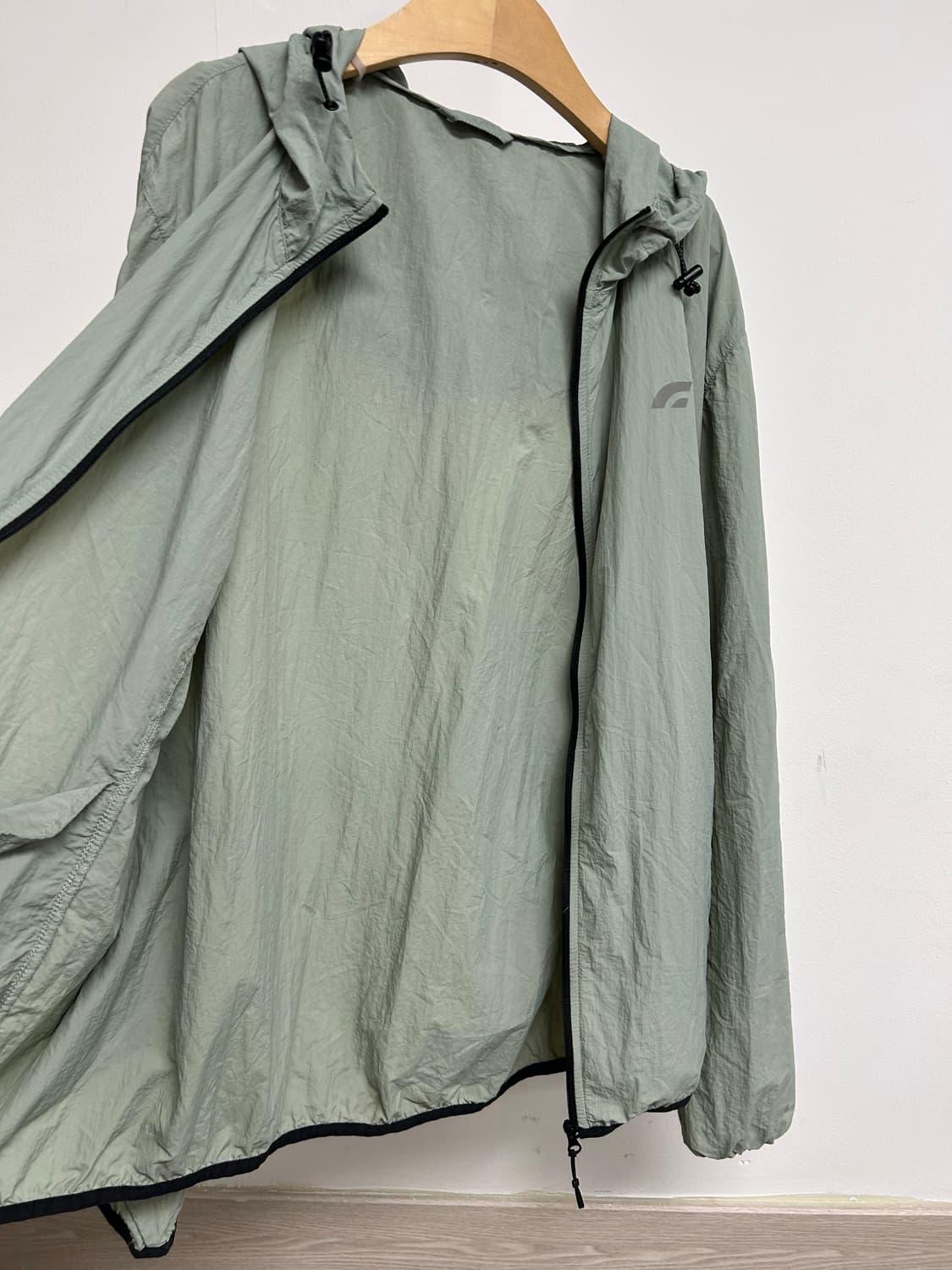 지오다노 남성 바람막이 L 상품이미지4