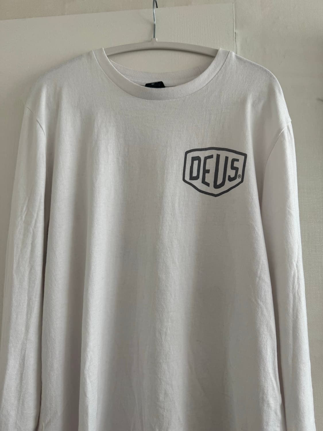 데우스 베니스 어드레스 롱슬리브 상품이미지2