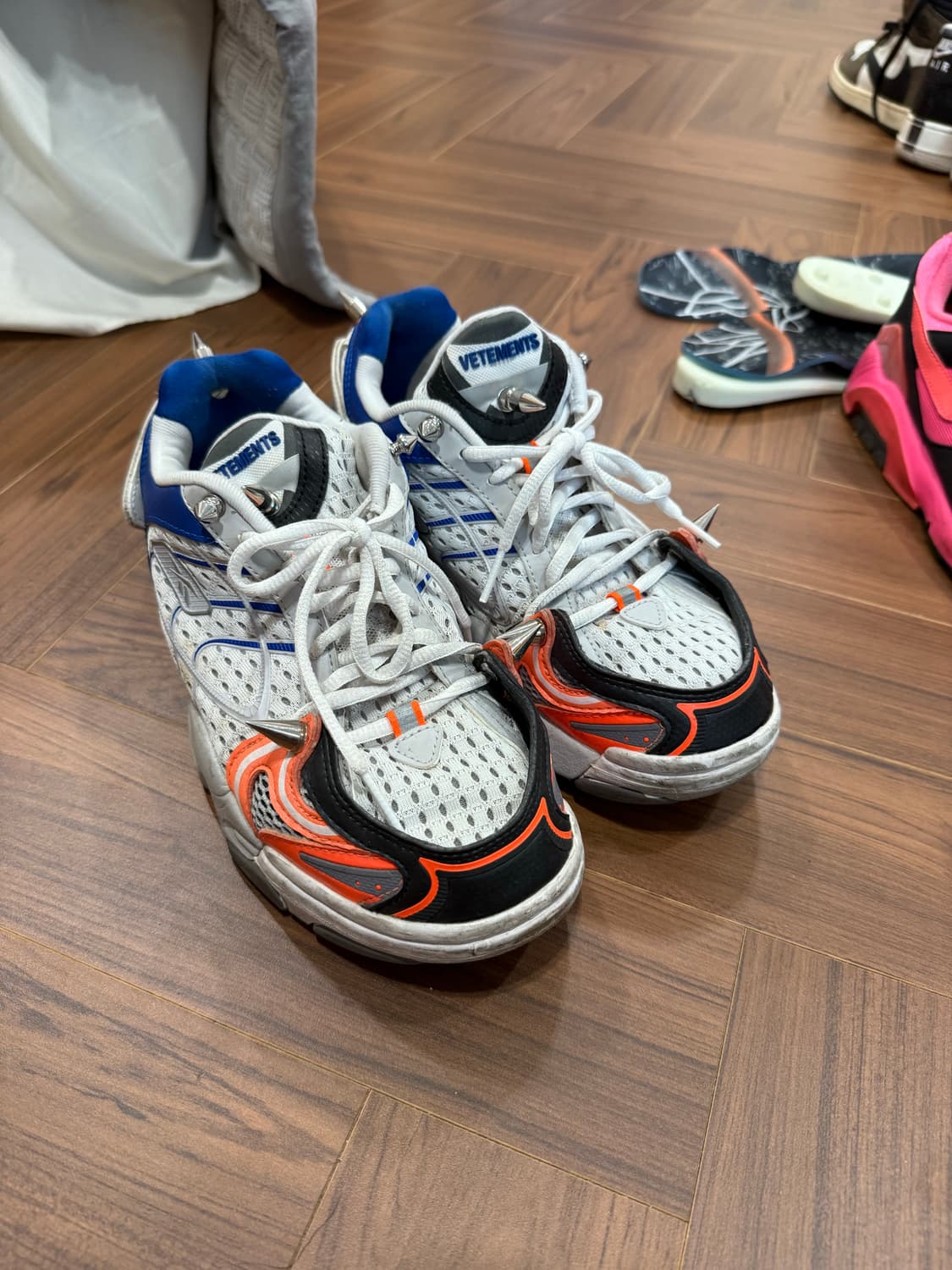 베트멍 스파이크 러너 400 상품이미지2