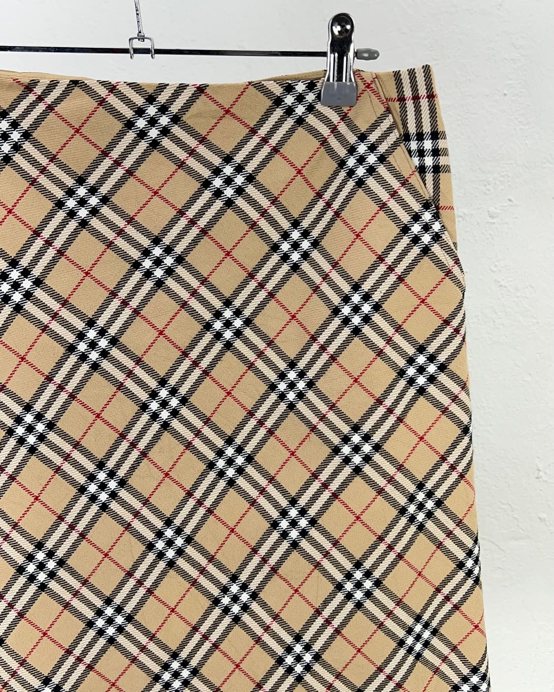 버버리 블루라벨 노바 체크 울 미디 스커트  상품이미지3